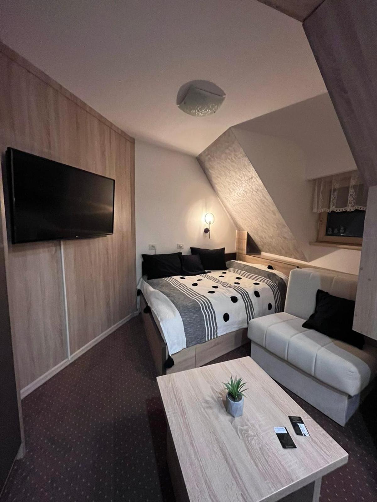 Apartment Maja Konaci โคเปานิก ภายนอก รูปภาพ