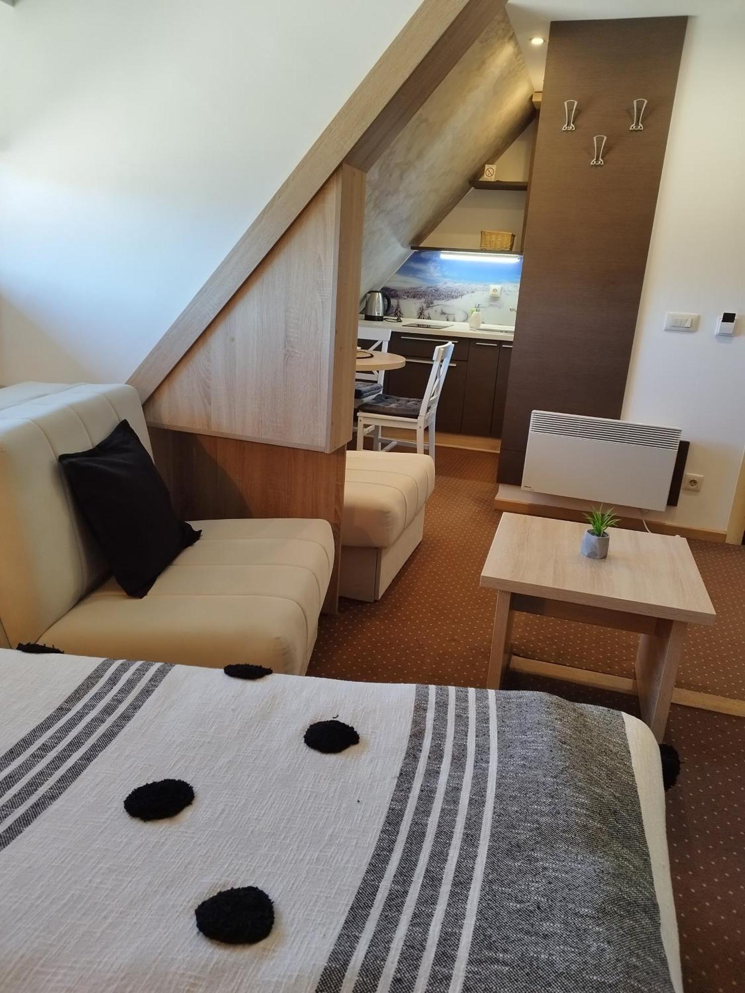 Apartment Maja Konaci โคเปานิก ภายนอก รูปภาพ